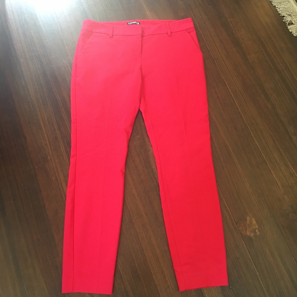 Express Columnist cropped pants red Size 4 R